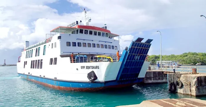 Kapal Ro-Ro Kini Layani Rute Muna Barat - Bira