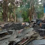 Ditinggal ke Pasar, Satu Rumah di Konsel Ludes Terbakar Ditinggal ke Pasar, Satu Rumah di Konsel Ludes Terbakar