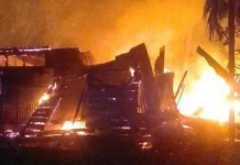 Diduga Tabung Gas Meledak, Satu Rumah di Konawe Ludes Terbakar Diduga Tabung Gas Meledak, Satu Rumah di Konawe Ludes Terbakar