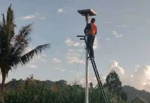 Panel Solar System Raib, Jalan di Desa Mataiwoi Gelap Gulita Panel Solar System Raib, Jalan di Desa Mataiwoi Gelap Gulita