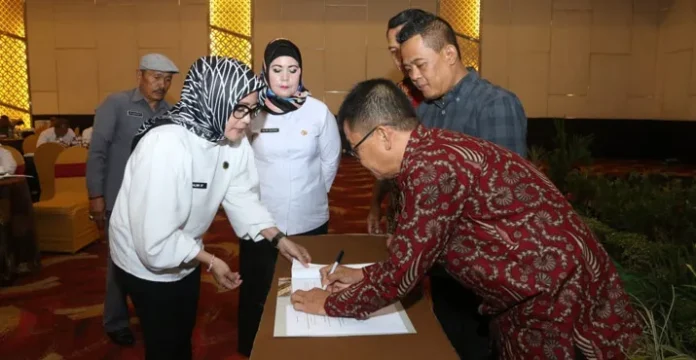 mou_indomaret Produk Industri Kecil Sultra Siap Dijual Indomaret