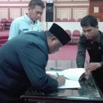 DPRD Sultra Sepakati Rancangan Awal RPJMD 2018-2023 dengan Catatan DPRD Sultra Sepakati Rancangan Awal RPJMD 2018-2023 dengan Catatan