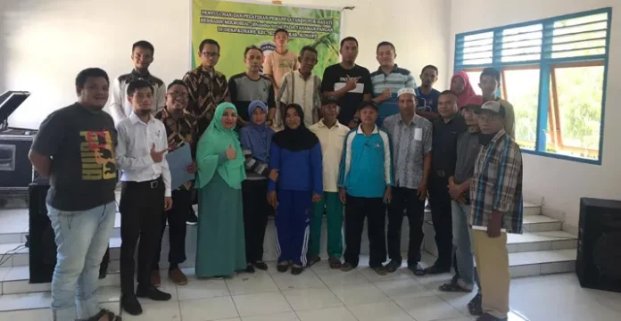 UHO Latih Masyarakat Konawe Gunakan Pupuk Hayati Berbasis Bakteri