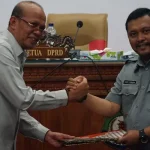 KUA-PPA APBD 2019 Bombana Paripurna, Target PAD dan Belanja Daerah Capai 1,2 Triliun KUA-PPA APBD 2019 Bombana Paripurna, Target PAD dan Belanja Daerah Capai 1,2 Triliun