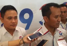 Pilpres 2019, Perindo Sultra Diminta Menangkan Jokowi Kiri :Ketua DPW Perindo Sultra Jaffray Bittikaka, Kanan Sekjen DPP Perindo: Ahmad Rofiq