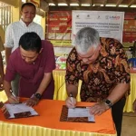 USAID APIK – PT KKI Teken MoU Tingkatkan Ketangguhan Petani Kakao di Konsel USAID APIK - PT KKI Teken MoU Tingkatkan Ketangguhan Petani Kakao di Konsel