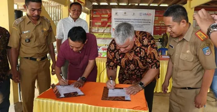 USAID APIK - PT KKI Teken MoU Tingkatkan Ketangguhan Petani Kakao di Konsel