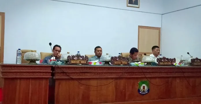 Rapat Paripurna DPRD, Ini 13 Sasaran Utama RABPD Pemkab Bombana
