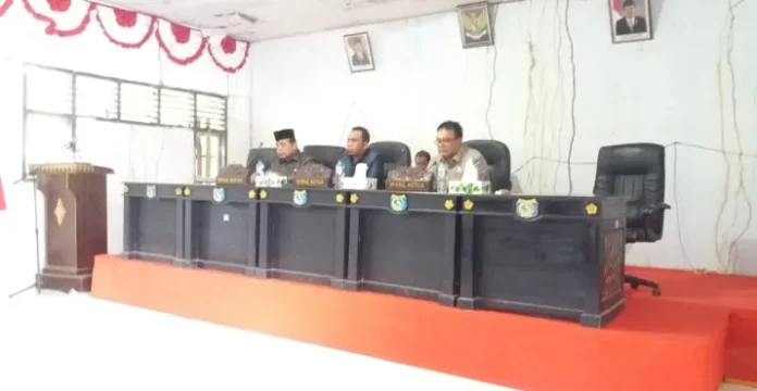 Tidak Kuorum, Raperda APBD 2019 Mubar Tunggu Keputusan Gubernur Sultra