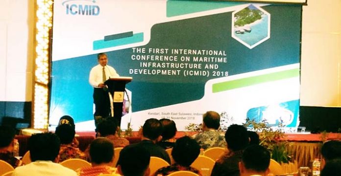 Bupati Butur Paparkan Konsep Agromarine di Seminar Internasional UHO