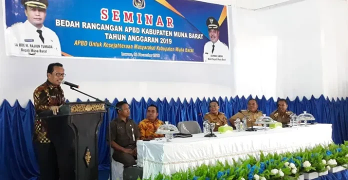 seminar_rapbd_mubar Bedah RAPBD di Depan Publik, Pemda Mubar Dipuji Kemendagri