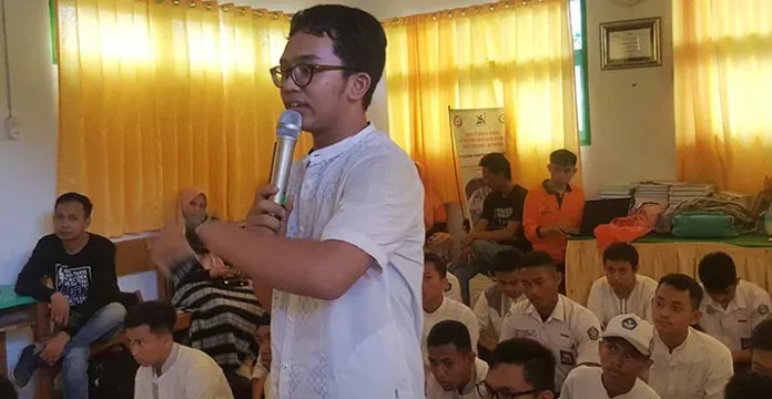 Sosialisasi di SMAN 1 Kendari, Bawaslu Sultra Ditanya Soal Status Caleg Koruptor