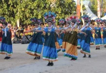 Kansoda’a dan Sejumlah Atraksi Budaya Memeriahkan Wakatobi Wave 2018 Kansoda'a dan Sejumlah Atraksi Budaya Memeriahkan Wakatobi Wave 2018