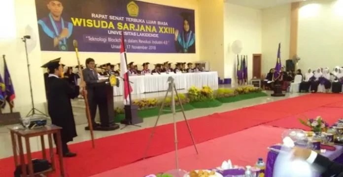 wisuda_unilaki Wisuda 239 Orang Mahasiswa, Rektor Unilaki Ingatkan Pentingnya Revolusi Industri