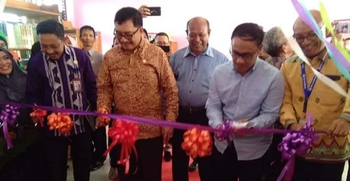 Resmikan BI Corner, Haerul Saleh Minta Unilaki Mejaga Fasilitas Pemerintah