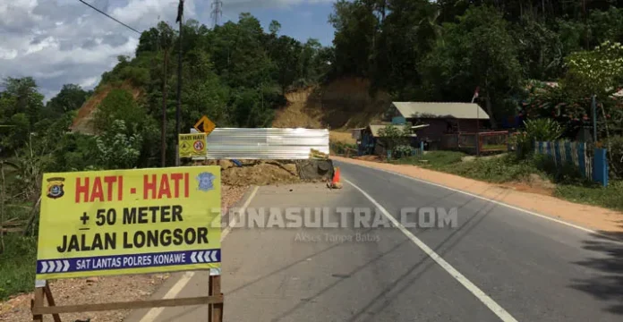 Jalan Trans Sulawesi Ambles, 4 Rumah Warga Rusak di Sampara