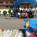 Polres Bombana Musnahkan 1,4 ton Miras, Tuak dan Arak Makin Merajalela Polres Bombana Musnahkan 1,4 ton Miras, Tuak dan Arak Makin Merajalela