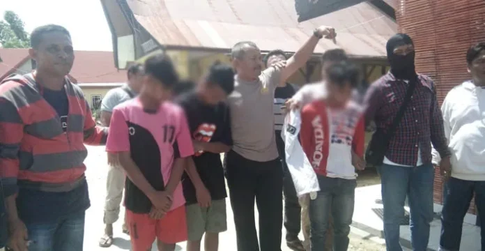 Polisi Amankan 10 Orang Terduga Pelaku Pengeroyokan di Lagasa