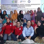 Jurusan D-III Keperawatan Poltekes Kendari Laksanakan Pengabmas pada Masyarakat Pesisir Jurusan D-III Keperawatan Poltekes Kendari Laksanakan Pengabmas pada Masyarakat Pesisir