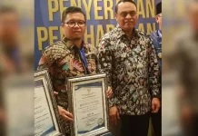 Dinas Penanaman Modal Sultra Sabet Dua Penghargaan Kemenpan RB Dinas Penanaman Modal Sultra Sabet Dua Penghargaan Kemenpan RB