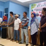 ANTAM UBPN Sultra Salurkan Dana Program Kemitraan Tahap II Senilai Rp3,3 Miliar ANTAM UBPN Sultra Salurkan Dana Program Kemitraan Tahap II Senilai Rp3,3 Miliar