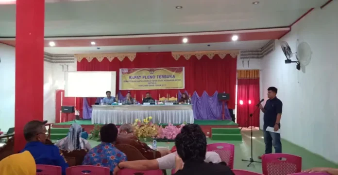 pleno_kpu_bombana KPUD Bombana Tetapkan 100.439 Wajib Pilih di DPTHP-2