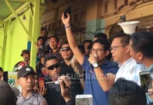 Harga Sembako Murah, Janji Politik Sandiaga di Pasar Mandonga Harga Sembako Murah, Janji Politik Sandiaga di Pasar Mandonga