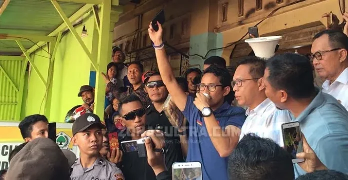Harga Sembako Murah, Janji Politik Sandiaga di Pasar Mandonga