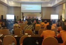 Rektor UHO: Teknologi Harus Bisa Menjaga Eksitensi Kearifan Lokal Rektor UHO: Teknologi Harus Bisa Menjaga Eksitensi Kearifan Lokal