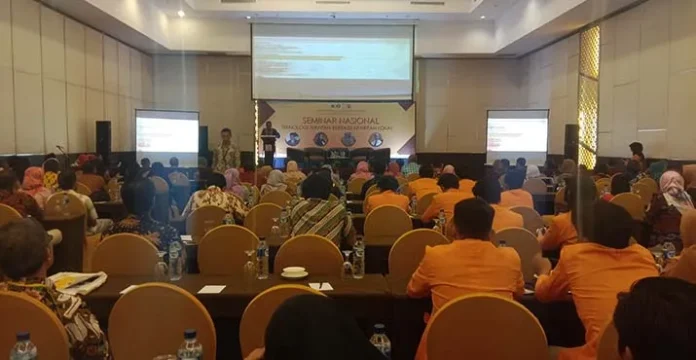 Rektor UHO: Teknologi Harus Bisa Menjaga Eksitensi Kearifan Lokal