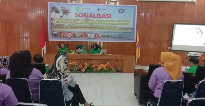 Wujudkan Pola Hidup Sehat, Poltekes Kendari Sasar Wilayah Pesisir