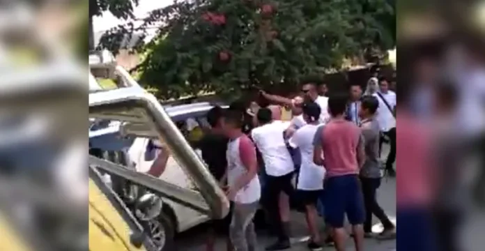 Video Viral, Oknum yang Mengaku Ajudan Ali Mazi Ancam Warga dengan Pistol