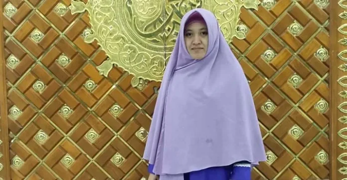 yuni_opini Yuni Damayanti