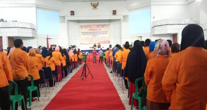 Pembekalan KKN, Zamrun Minta Mahasiswa Edukasi Masyarakat