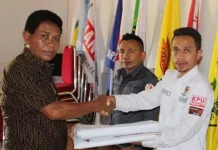 KPUD Mubar Harap Pemasangan APK Sesuai Titik yang Ditentukan KPUD Mubar Harap Pemasangan APK Sesuai Titik yang Ditentukan