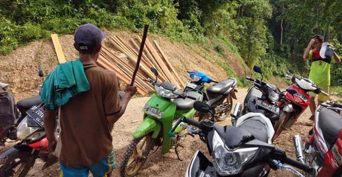 Mengaku Pemilik Lahan, Warga Konut Blokir Jalan Usaha Tani