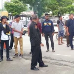 Terkait Pelecehan Seksual, Kacab Bank Sultra Kendari Diminta Dicopot Terkait Pelecehan Seksual, Kacab Bank Sultra Kendari Diminta Dicopot