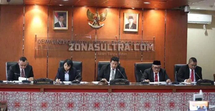 dkpp_wakatobi Tak Terbukti Langgar Kode Etik, DKPP Pulihkan Nama Baik Ketua KPU Wakatobi