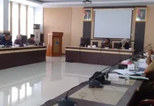 Para Mantan Kepala UPTD Pendidikan di Kendari Menuntut Haknya Para Mantan Kepala UPTD Pendidikan di Kendari Menuntut Haknya
