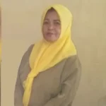 Kisah Guru Honorer di Koltim, Berjalan Kaki 14 Kilometer untuk Bisa Mengajar Ida Nur Khayati