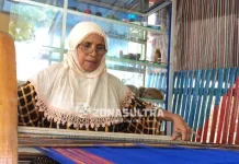 Penuh Warna, Indahnya Kampung Tenun Sulaa di Baubau Penuh Warna, Indahnya Kampung Tenun Sulaa di Baubau