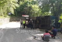Bus Rute Kendari-Toraja Alami Kecelakaan di Kolut Bus Rute Kendari-Toraja Alami Kecelakaan di Kolut