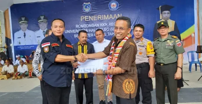 Mahasiswa KKN UHO Diminta Sukseskan Program Pembangunan di Mubar