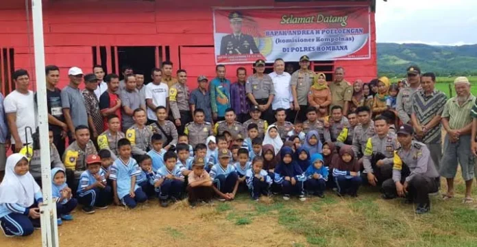 Kompolnas Puji Anggota Polres Bombana yang Bangun SDS Anak Sholeh