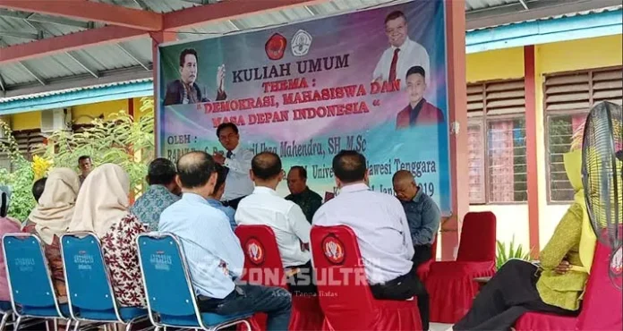 Yusril Minta Mahasiswa Unsultra Bangun Demokrasi
