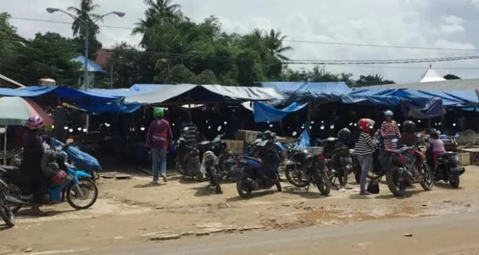 Jelang Relokasi, Aktivitas di Pasar Panjang Masih Ramai