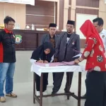 Lantik 55 Relasi, KPUD Bombana Tekankan Sinergitas dan Integritas Lantik 55 Relasi, KPUD Bombana Tekankan Sinergitas dan Integritas
