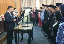 Lantik Pengawas Pemkot, Plt Wali Kota Tekankan Profesionalitas Kerja Lantik Pengawas Pemkot, Plt Wali Kota Tekankan Profesionalitas Kerja