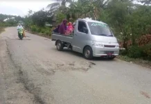 Pelebaran Ruas Jalan di Kecamatan Pakue Kolut Telan Anggaran Rp13 Miliar Pelebaran Ruas Jalan di Kecamatan Pakue Kolut Telan Anggaran Rp13 Miliar