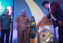 Buka Pembekalan Caleg, Yusril Sebut 4 Nama Pencetus PBB di Sultra Buka Pembekalan Caleg, Yusril Sebut 4 Nama Pencetus PBB di Sultra